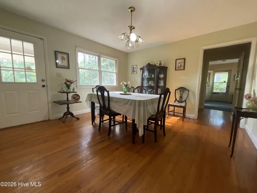 9761 Turnpike Road Laurinburg, NC 28352