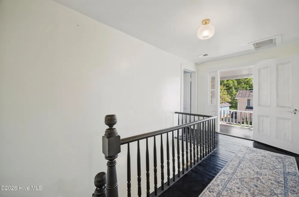 205 W Church Street Edenton, NC 27932