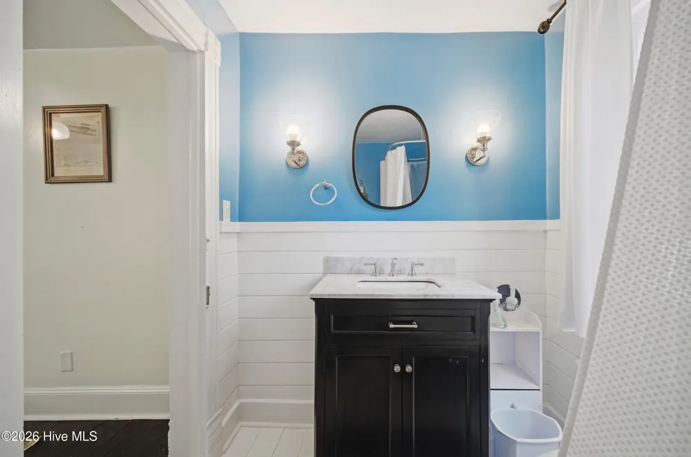 205 W Church Street Edenton, NC 27932