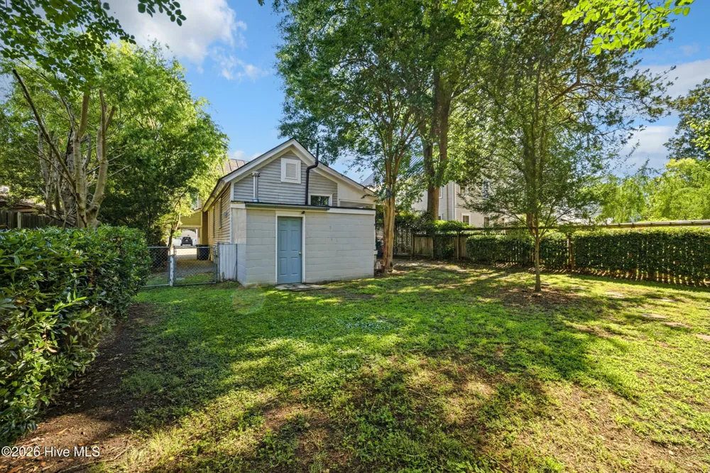 205 W Church Street Edenton, NC 27932