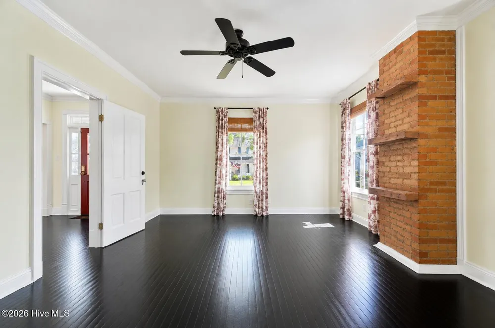 205 W Church Street Edenton, NC 27932