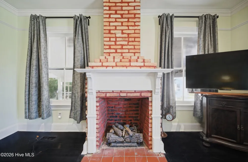 205 W Church Street Edenton, NC 27932