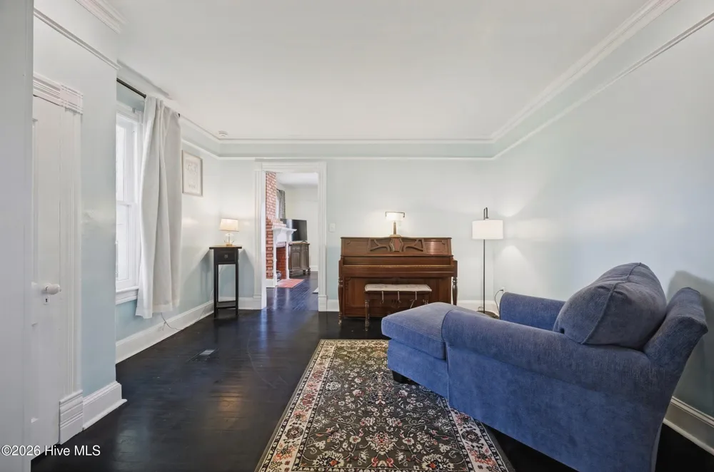 205 W Church Street Edenton, NC 27932