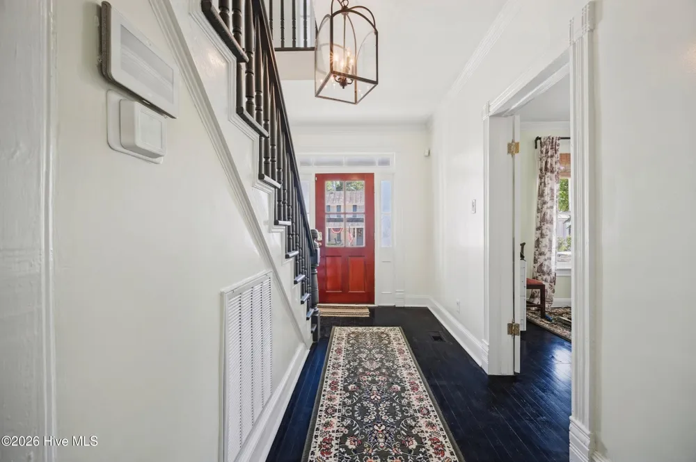 205 W Church Street Edenton, NC 27932