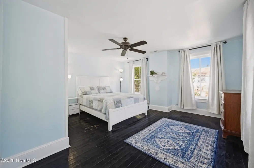 205 W Church Street Edenton, NC 27932