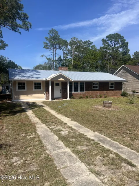 17 Burton Road