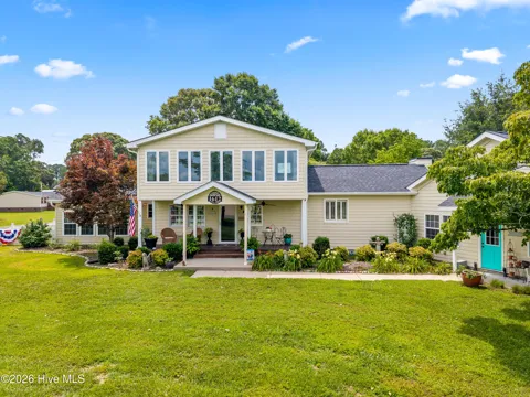 1612 Arapahoe Trail