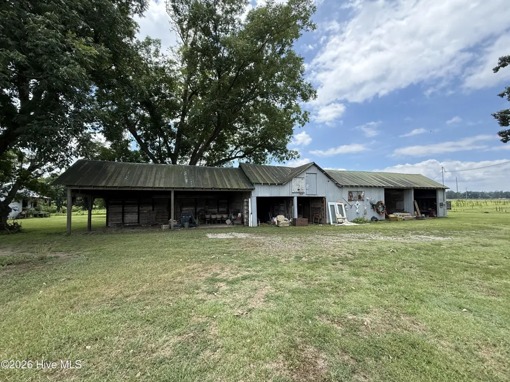 120 Farrior Road Mount Olive, NC 28365