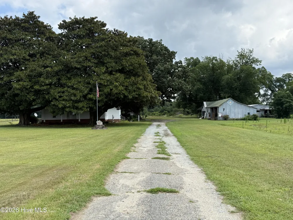 120 Farrior Road Mount Olive, NC 28365