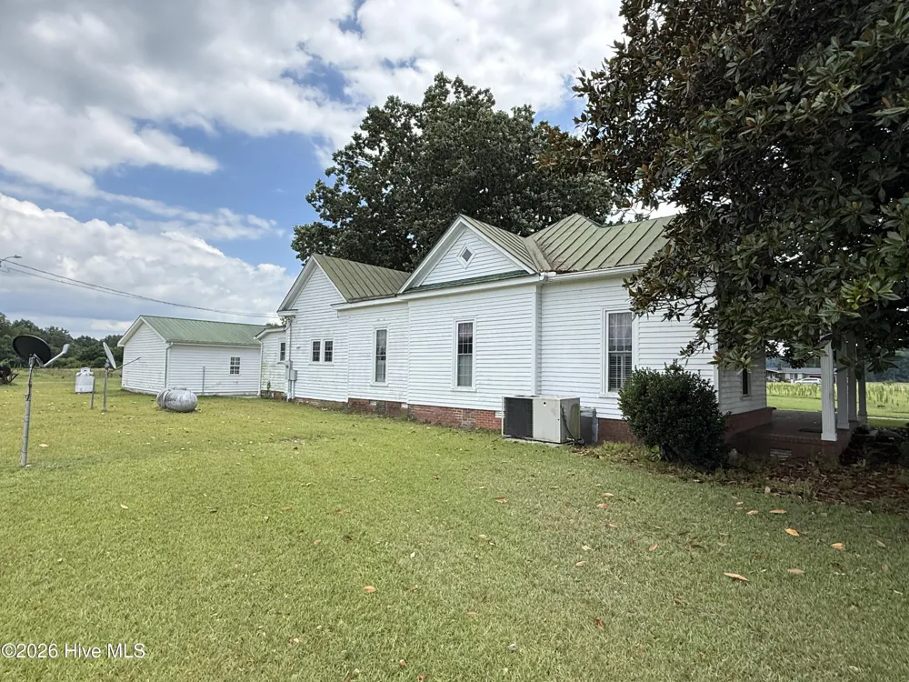 120 Farrior Road Mount Olive, NC 28365