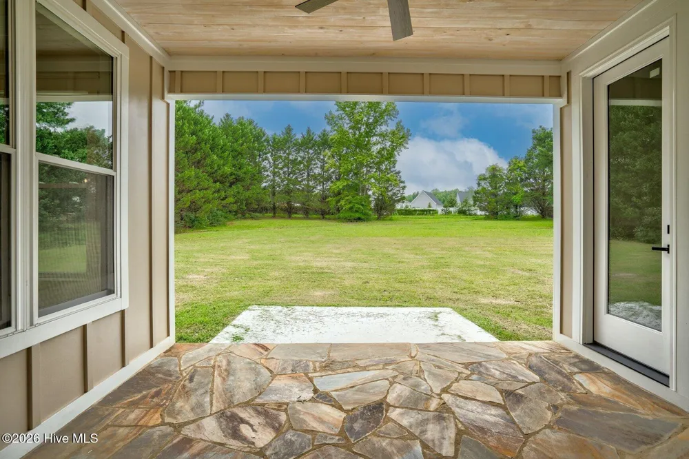 15 Black Feather Lane Youngsville, NC 27596