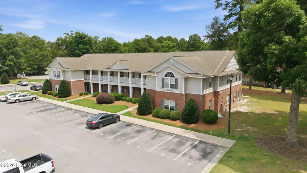 2225 Locksley Woods Drive #F Greenville, NC 27858
