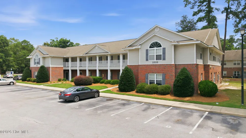2225 Locksley Woods Drive #F Greenville, NC 27858