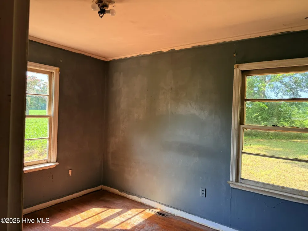 609 Swamp Road Pantego, NC 27860