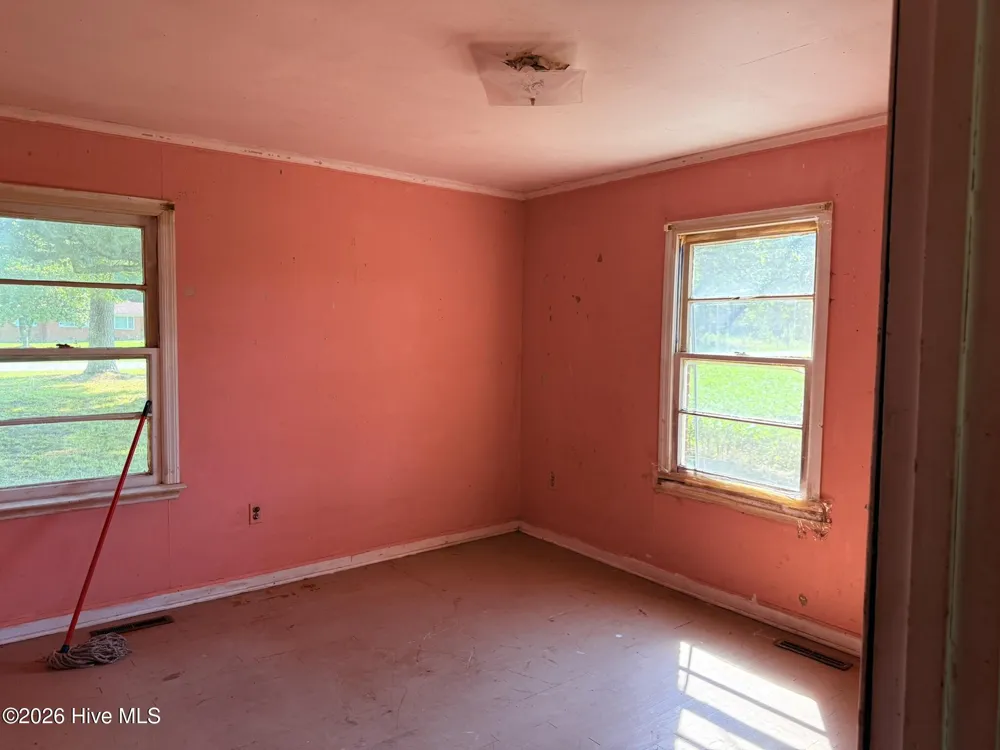 609 Swamp Road Pantego, NC 27860