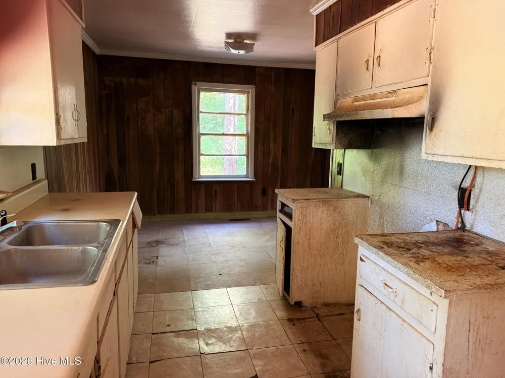 609 Swamp Road Pantego, NC 27860