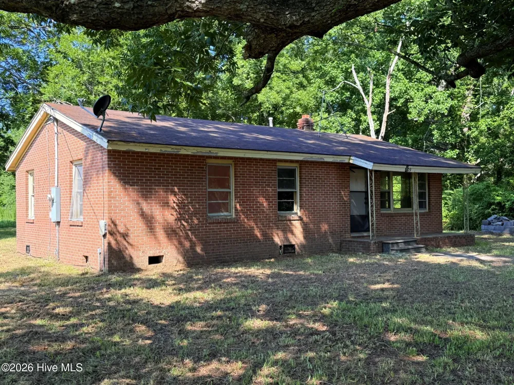 609 Swamp Road Pantego, NC 27860