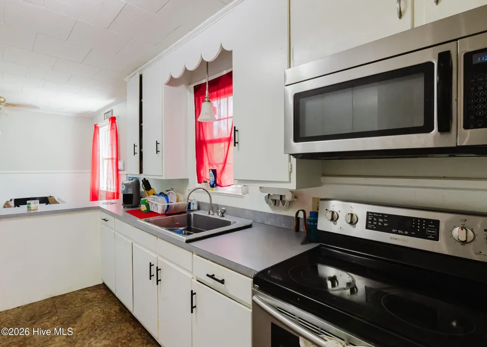 303 Myrtle Avenue Hamlet, NC 28345