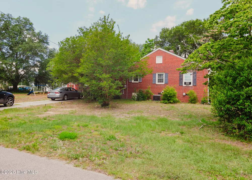 303 Myrtle Avenue Hamlet, NC 28345