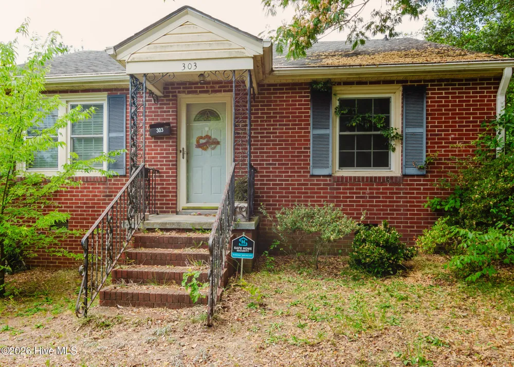 303 Myrtle Avenue Hamlet, NC 28345