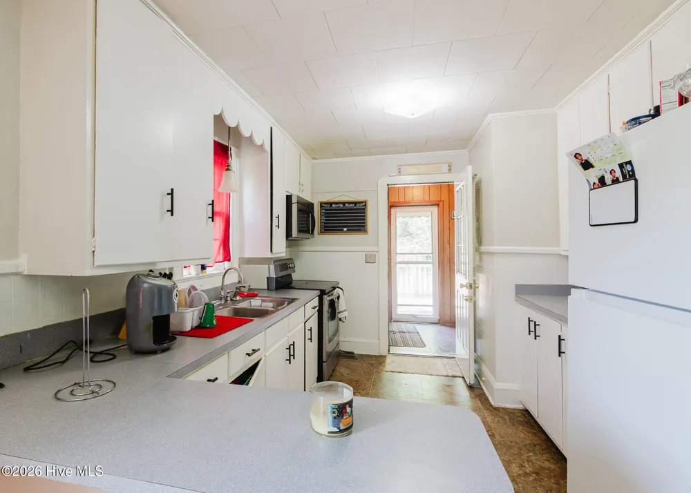 303 Myrtle Avenue Hamlet, NC 28345
