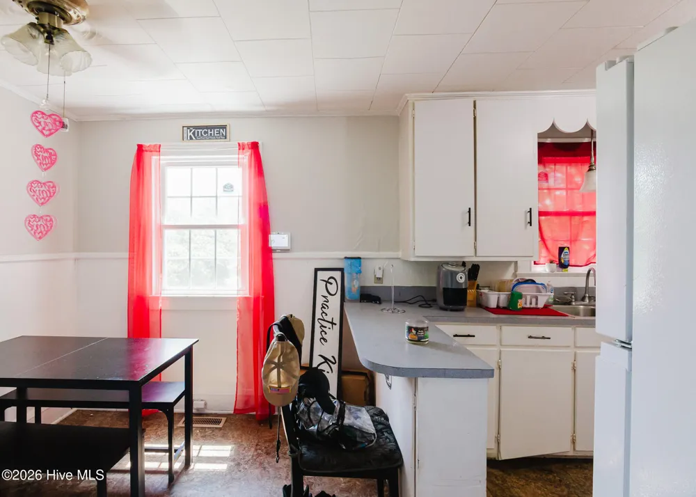 303 Myrtle Avenue Hamlet, NC 28345