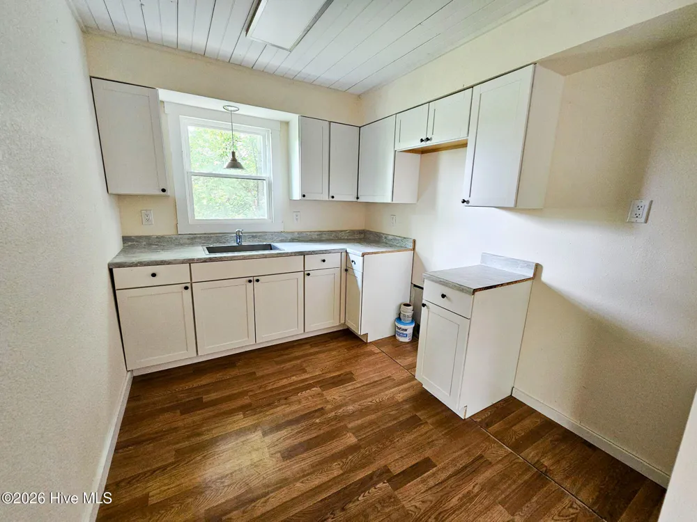 128 Manor Drive #A & B Hayesville, NC 28904