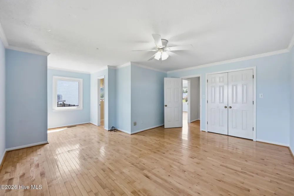 220 Club Point Drive Cape Carteret, NC 28584