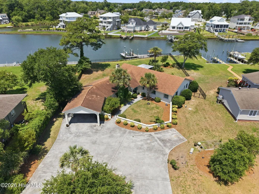 220 Club Point Drive Cape Carteret, NC 28584