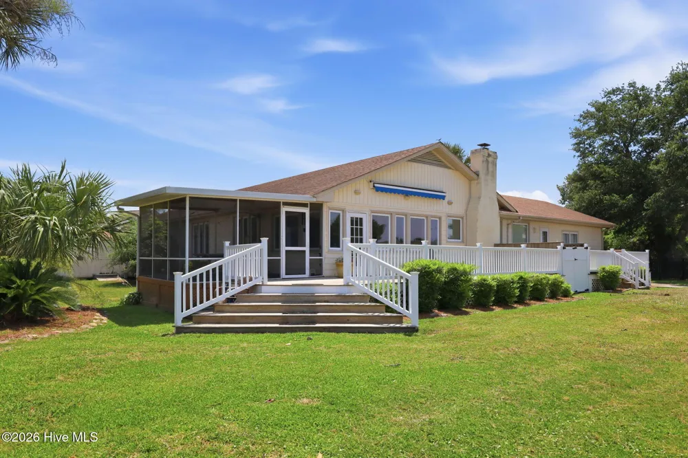 220 Club Point Drive Cape Carteret, NC 28584