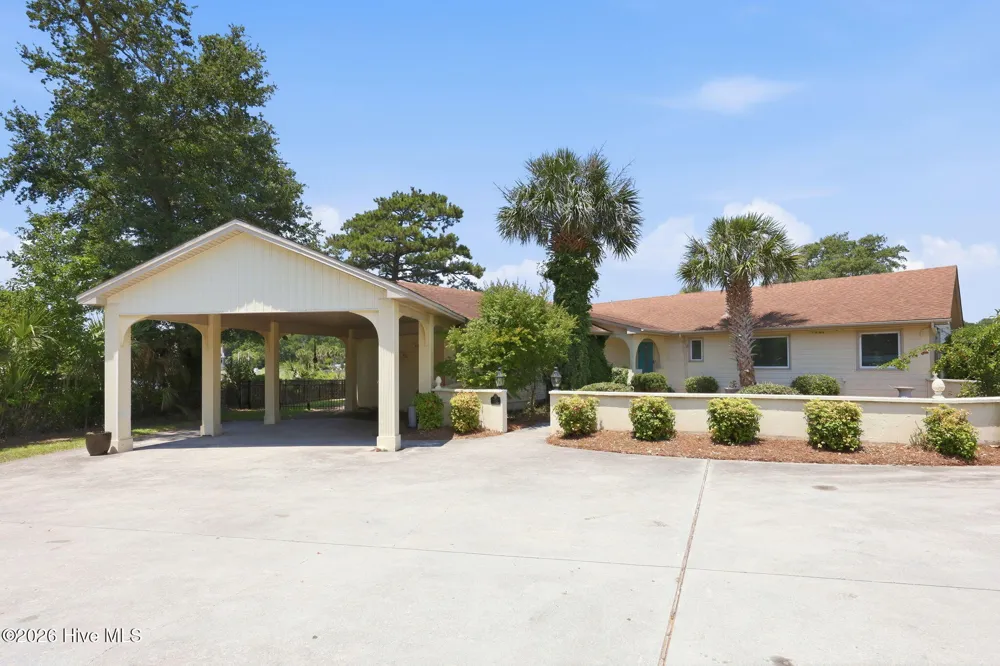 220 Club Point Drive Cape Carteret, NC 28584