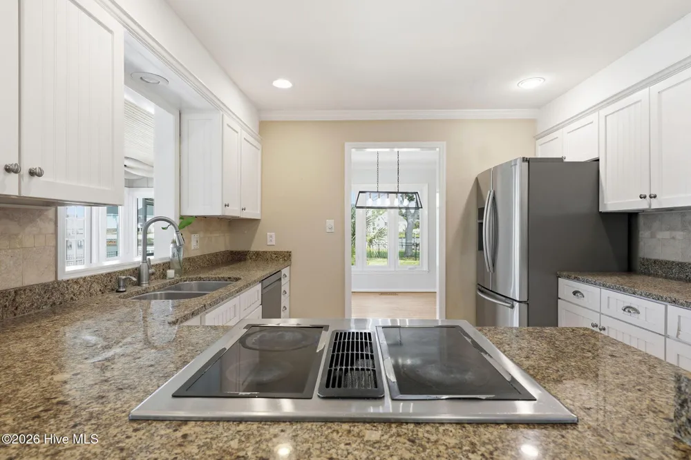 220 Club Point Drive Cape Carteret, NC 28584