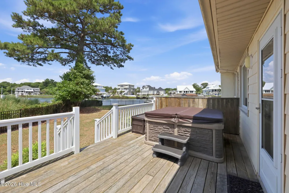 220 Club Point Drive Cape Carteret, NC 28584