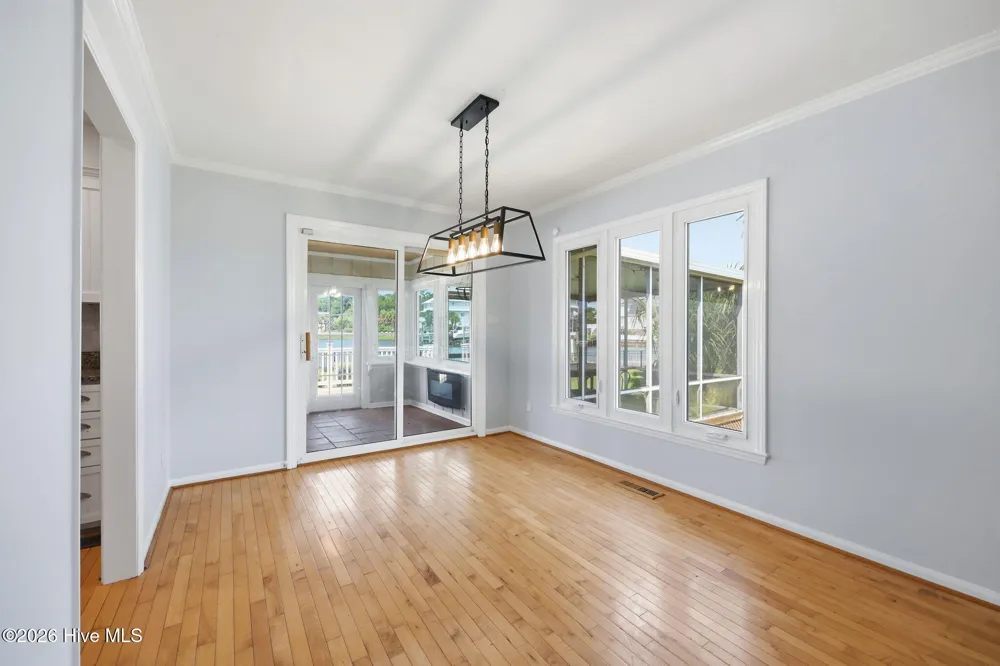 220 Club Point Drive Cape Carteret, NC 28584