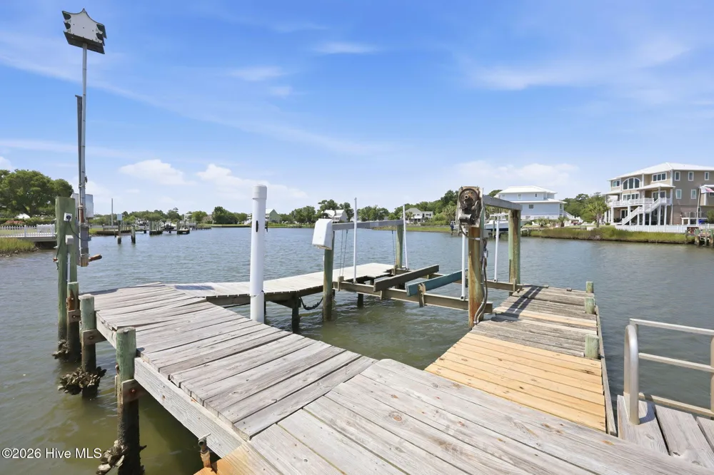 220 Club Point Drive Cape Carteret, NC 28584