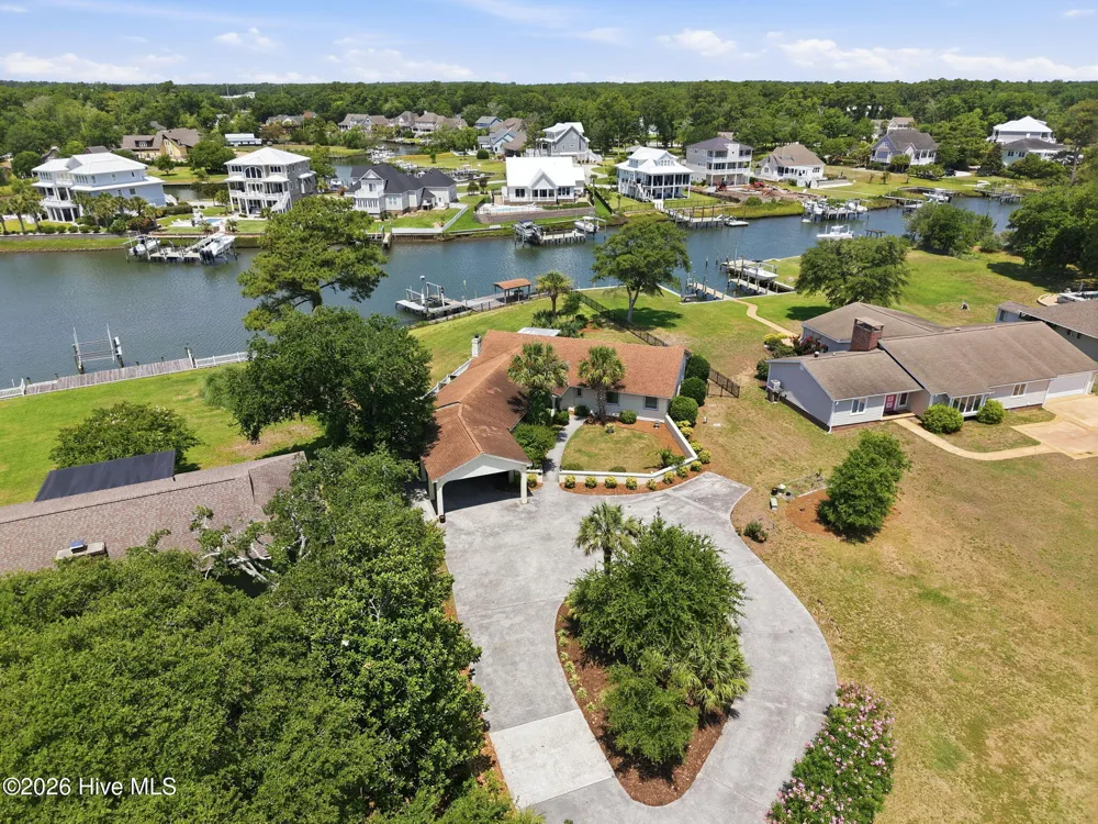 220 Club Point Drive Cape Carteret, NC 28584
