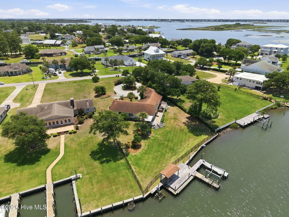 220 Club Point Drive Cape Carteret, NC 28584