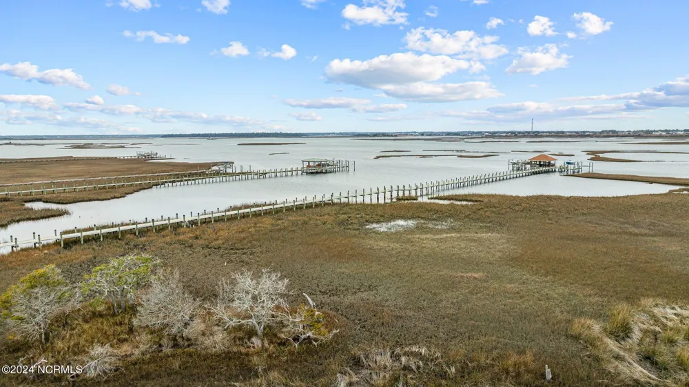 10022 Coast Guard Road Emerald Isle, NC 28594