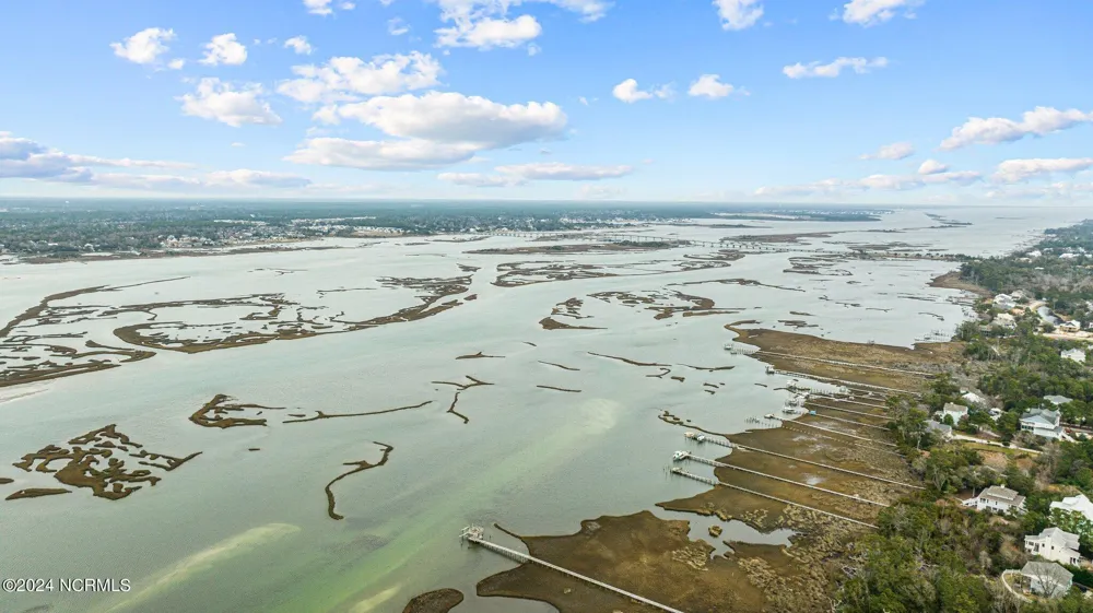 10022 Coast Guard Road Emerald Isle, NC 28594