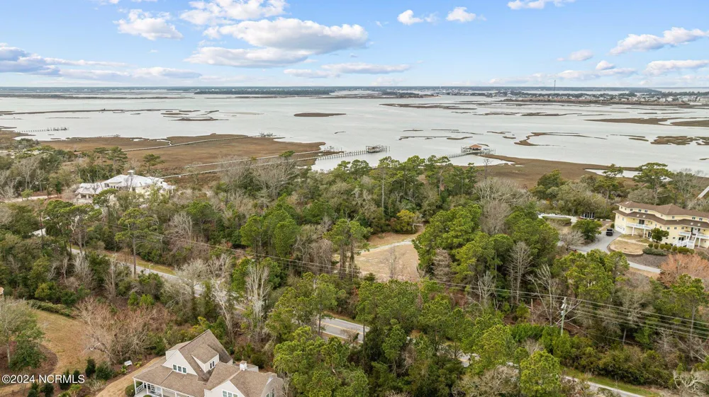 10022 Coast Guard Road Emerald Isle, NC 28594