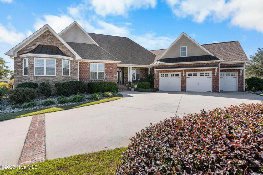 2259 Compass Pointe South Wynd NE Leland, NC 28451