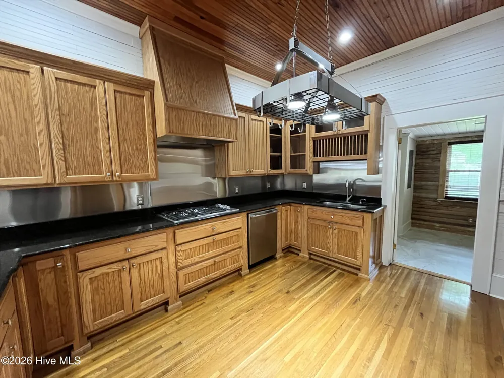 505 Madison Street Whiteville, NC 28472