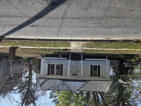 109 E Grainger Avenue