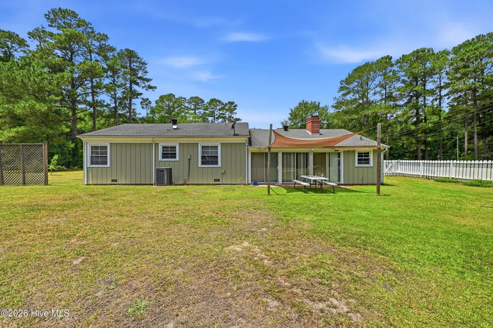 5237 Bell Williams Road Currie, NC 28435