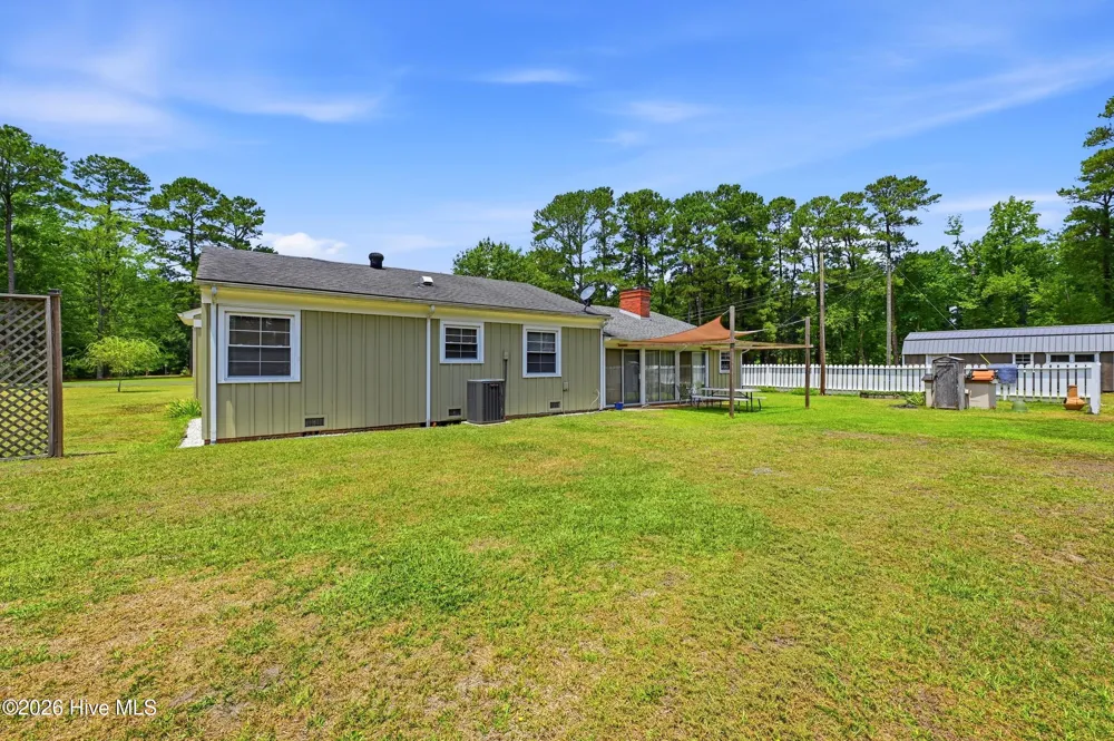 5237 Bell Williams Road Currie, NC 28435