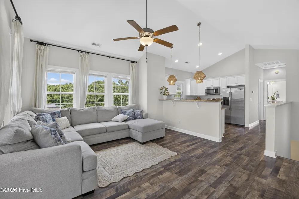 202 Bridgeview Court #A Surf City, NC 28445