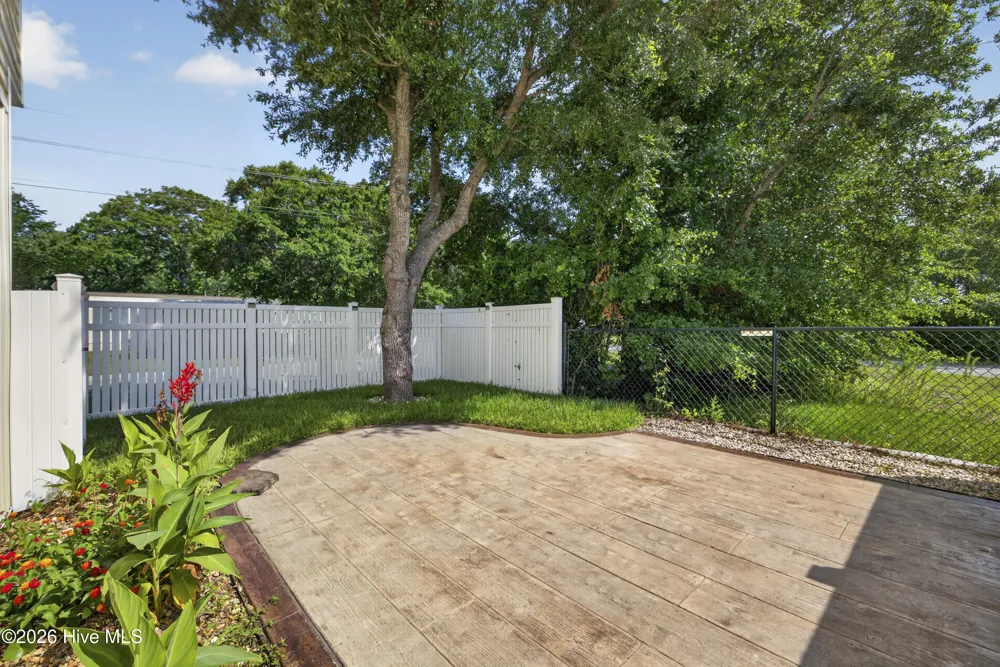 202 Bridgeview Court #A Surf City, NC 28445
