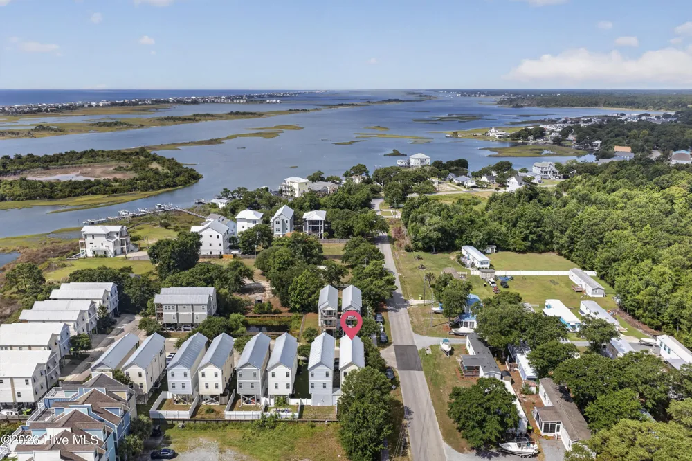 202 Bridgeview Court #A Surf City, NC 28445