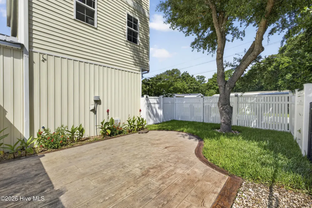 202 Bridgeview Court #A Surf City, NC 28445