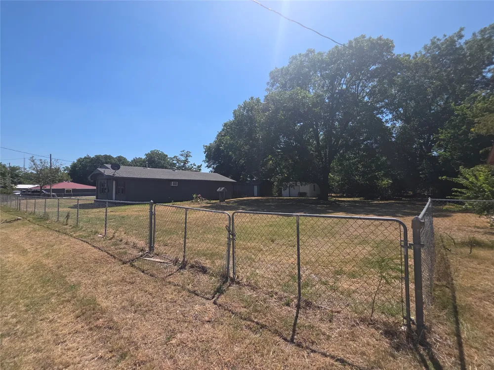 406 5th Ringling, OK 73456